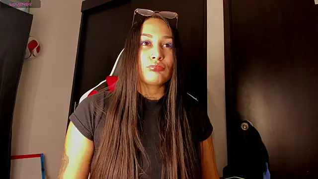 Snapshot of Sweet_milk2 chatting on August 7, 2026, 5:09 am Sweet milk2 online show from August 7, 2026, 5:09 am
