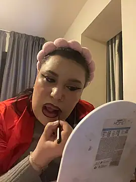 Snapshot of NaomiJasminX chatting on May 30, 2026, 6:05 pm NaomiJasminX online show from May 30, 2026, 6:05 pm