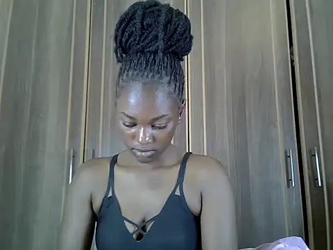 Snapshot of catalina245 chatting on July 15, 2026, 12:21 pm catalina245 online show from July 15, 2026, 12:21 pm