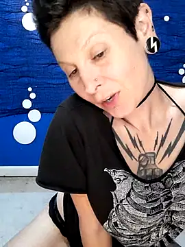Snapshot of LaFemmeCyberObscura chatting on August 8, 2026, 8:55 pm LaFemmeCyberObscura online show from August 8, 2026, 8:55 pm