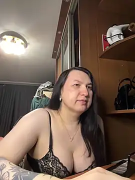 Snapshot of EvaBeautyXxX chatting on May 25, 2026, 10:16 pm EvaBeautyXxX online show from May 25, 2026, 10:16 pm