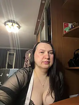 Snapshot of EvaBeautyXxX chatting on June 7, 2026, 10:57 pm EvaBeautyXxX online show from June 7, 2026, 10:57 pm