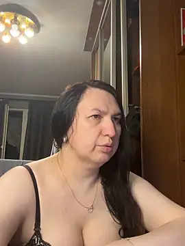 Snapshot of EvaBeautyXxX chatting on June 13, 2026, 10:51 pm EvaBeautyXxX online show from June 13, 2026, 10:51 pm