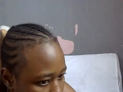 Snapshot of Petite_Ebony10 chatting on June 29, 2026, 10:15 am Petite Ebony10 online show from June 29, 2026, 10:15 am