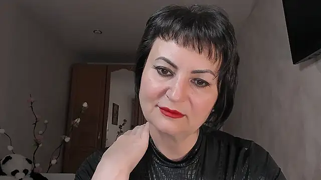 Snapshot of Helen_Beller chatting on July 17, 2026, 5:51 pm Helen Beller online show from July 17, 2026, 5:51 pm