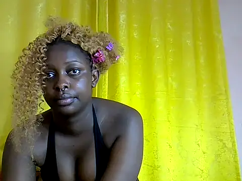 Snapshot of Naughty_recious chatting on July 12, 2026, 3:30 am Naughty recious online show from July 12, 2026, 3:30 am