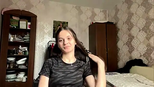 Snapshot of MarlynSiefkes chatting on June 6, 2026, 1:05 pm MarlynSiefkes online show from June 6, 2026, 1:05 pm