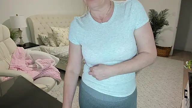 Snapshot of Vika73 chatting on March 11, 2026, 11:05 am Vika73 online show from March 11, 2026, 11:05 am