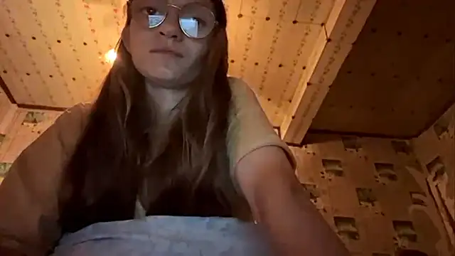 Snapshot of SparkleJebb chatting on July 8, 2026, 8:35 pm SparkleJebb online show from July 8, 2026, 8:35 pm