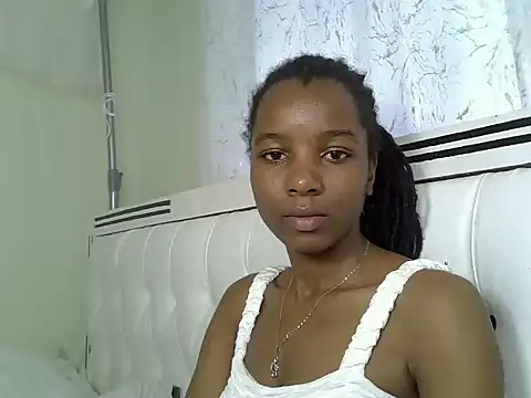 Snapshot of Sexy_vylsa chatting on July 7, 2026, 8:29 am Sexy vylsa online show from July 7, 2026, 8:29 am
