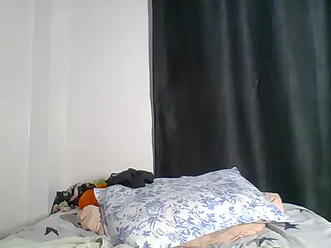 Snapshot of kee_vigin chatting on May 29, 2026, 5:55 pm kee vigin online show from May 29, 2026, 5:55 pm