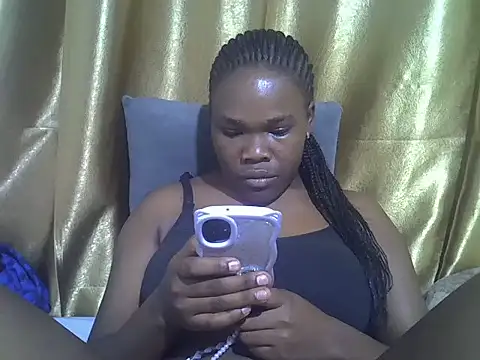 Snapshot of lovelymeli2 chatting on June 12, 2026, 11:14 pm lovelymeli2 online show from June 12, 2026, 11:14 pm
