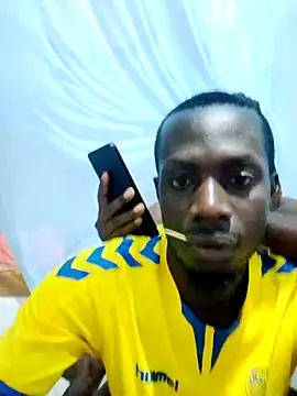 Snapshot of Lawal-Briana chatting on May 28, 2026, 7:00 pm Lawal-Briana online show from May 28, 2026, 7:00 pm