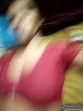 Snapshot of your-candy-cam chatting on July 5, 2026, 6:42 am your-candy-cam online show from July 5, 2026, 6:42 am