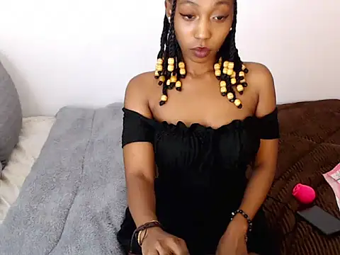 Snapshot of Thee_habibah chatting on July 7, 2026, 8:40 am Thee habibah online show from July 7, 2026, 8:40 am