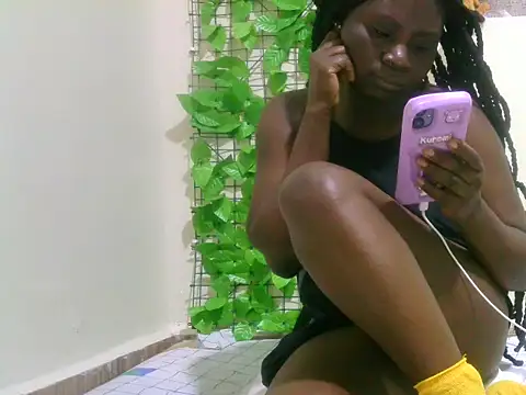 Snapshot of afrikan_beauty chatting on July 6, 2026, 2:52 am afrikan beauty online show from July 6, 2026, 2:52 am