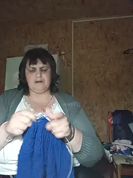 Snapshot of LisichkaOksana chatting on June 23, 2026, 9:13 pm LisichkaOksana online show from June 23, 2026, 9:13 pm