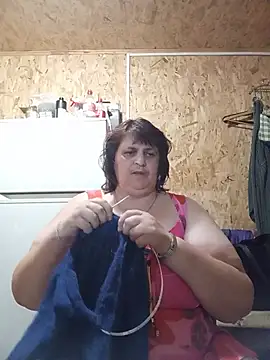 Snapshot of LisichkaOksana chatting on July 12, 2026, 6:54 pm LisichkaOksana online show from July 12, 2026, 6:54 pm
