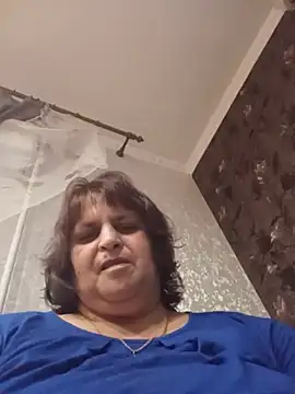 Snapshot of LisichkaOksana chatting on July 13, 2026, 6:00 pm LisichkaOksana online show from July 13, 2026, 6:00 pm