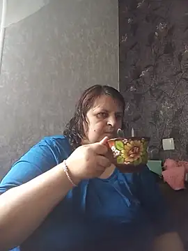 Snapshot of LisichkaOksana chatting on July 14, 2026, 11:49 am LisichkaOksana online show from July 14, 2026, 11:49 am