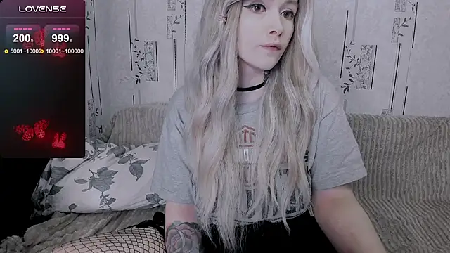Polly Megan online show from May 27, 2026, 8:17 pm