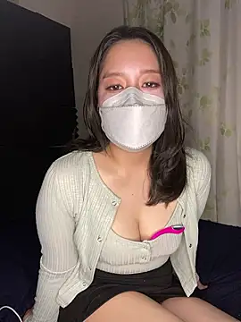 Snapshot of mami_ch chatting on July 3, 2026, 2:01 pm mami ch online show from July 3, 2026, 2:01 pm