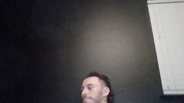 Tallhungcloudyyy online show from June 20, 2026, 4:26 am