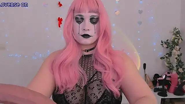 Snapshot of evilla_brill_ chatting on May 31, 2026, 10:00 am evilla brill online show from May 31, 2026, 10:00 am