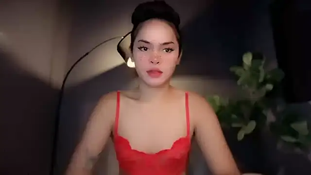 Snapshot of Amylaa chatting on July 9, 2026, 4:44 pm Amylaa online show from July 9, 2026, 4:44 pm
