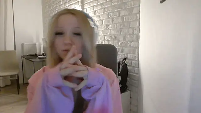 Snapshot of AmandaFix chatting on May 24, 2026, 9:20 pm AmandaFix online show from May 24, 2026, 9:20 pm