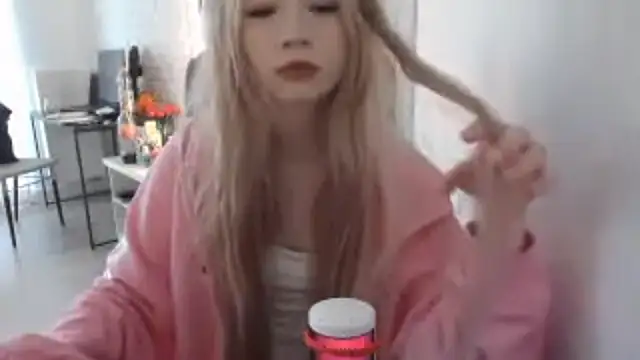 Snapshot of AmandaFix chatting on May 28, 2026, 6:05 pm AmandaFix online show from May 28, 2026, 6:05 pm
