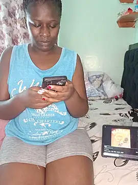 Snapshot of thickiana4 chatting on May 30, 2026, 12:13 pm thickiana4 online show from May 30, 2026, 12:13 pm