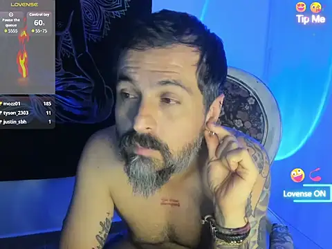 Snapshot of Miguel_angeel_ chatting on July 5, 2026, 4:19 am Miguel angeel online show from July 5, 2026, 4:19 am