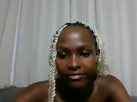 Snapshot of Sleek_petite chatting on July 9, 2026, 12:31 pm Sleek petite online show from July 9, 2026, 12:31 pm