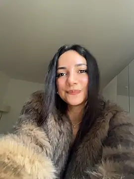 Snapshot of EmmyBullockk chatting on May 26, 2026, 12:12 pm EmmyBullockk online show from May 26, 2026, 12:12 pm
