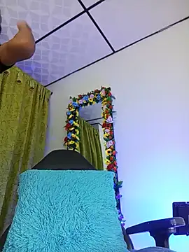 Elektra bigcock online show from July 4, 2026, 9:32 pm