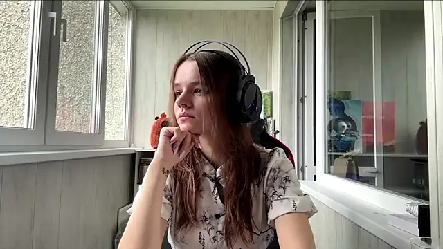 Snapshot of LisbethShellenbarger chatting on May 19, 2026, 7:58 am LisbethShellenbarger online show from May 19, 2026, 7:58 am