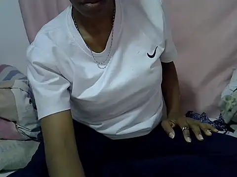 Snapshot of ebonypretty2 chatting on July 20, 2026, 9:50 pm ebonypretty2 online show from July 20, 2026, 9:50 pm