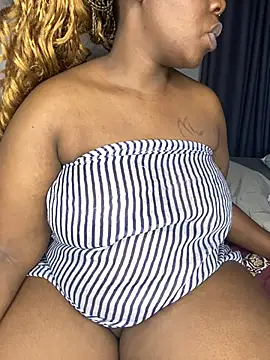 BIGMAMA011 online show from July 24, 2026, 8:07 pm