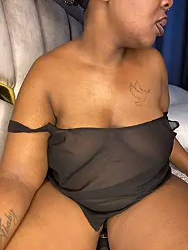 BIGMAMA011 online show from August 4, 2026, 6:49 am
