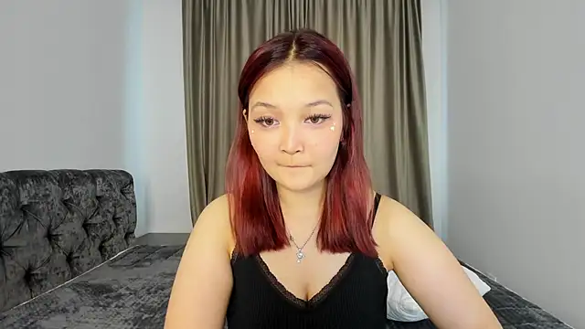 Snapshot of laylasweet_ chatting on May 25, 2026, 10:43 am laylasweet online show from May 25, 2026, 10:43 am