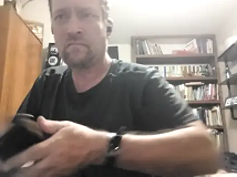 Snapshot of icebergXpress chatting on May 30, 2026, 9:50 am icebergXpress online show from May 30, 2026, 9:50 am
