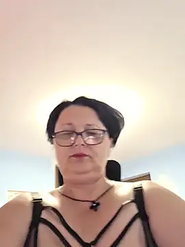 Snapshot of Diana_Diafan chatting on May 27, 2026, 6:49 pm Diana Diafan online show from May 27, 2026, 6:49 pm