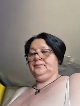 Snapshot of Diana_Diafan chatting on May 31, 2026, 10:55 am Diana Diafan online show from May 31, 2026, 10:55 am