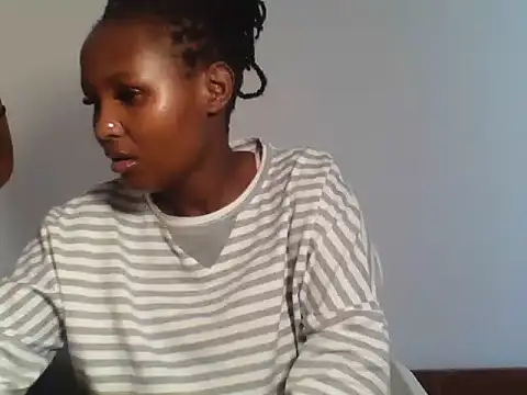 Snapshot of Blonde_lexxy chatting on July 1, 2026, 6:37 am Blonde lexxy online show from July 1, 2026, 6:37 am