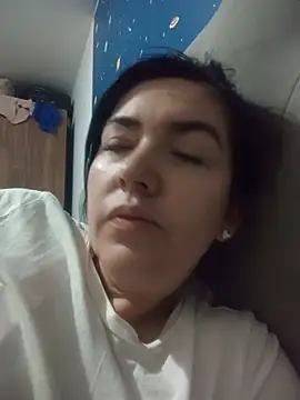 Snapshot of dhanya_moon chatting on May 29, 2026, 3:15 am dhanya moon online show from May 29, 2026, 3:15 am