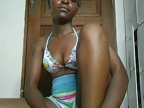Snapshot of petiteprettygal chatting on July 8, 2026, 9:19 pm petiteprettygal online show from July 8, 2026, 9:19 pm