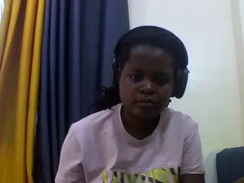 Snapshot of ladar chatting on May 30, 2026, 5:04 am ladar online show from May 30, 2026, 5:04 am