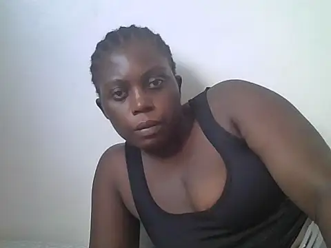 Snapshot of booty_queen8 chatting on May 24, 2026, 8:41 am booty queen8 online show from May 24, 2026, 8:41 am