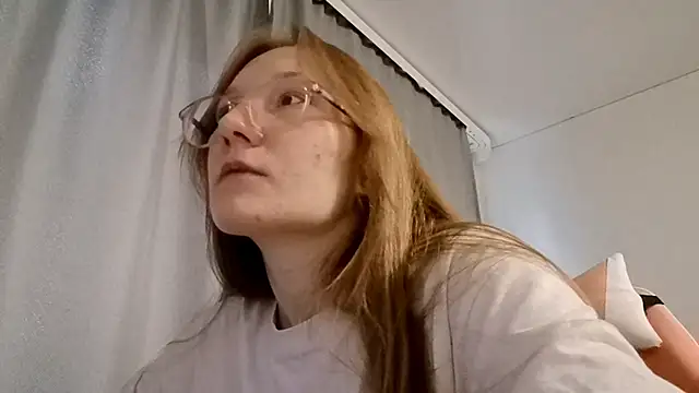 Snapshot of LauraTurber chatting on May 24, 2026, 3:28 pm LauraTurber online show from May 24, 2026, 3:28 pm